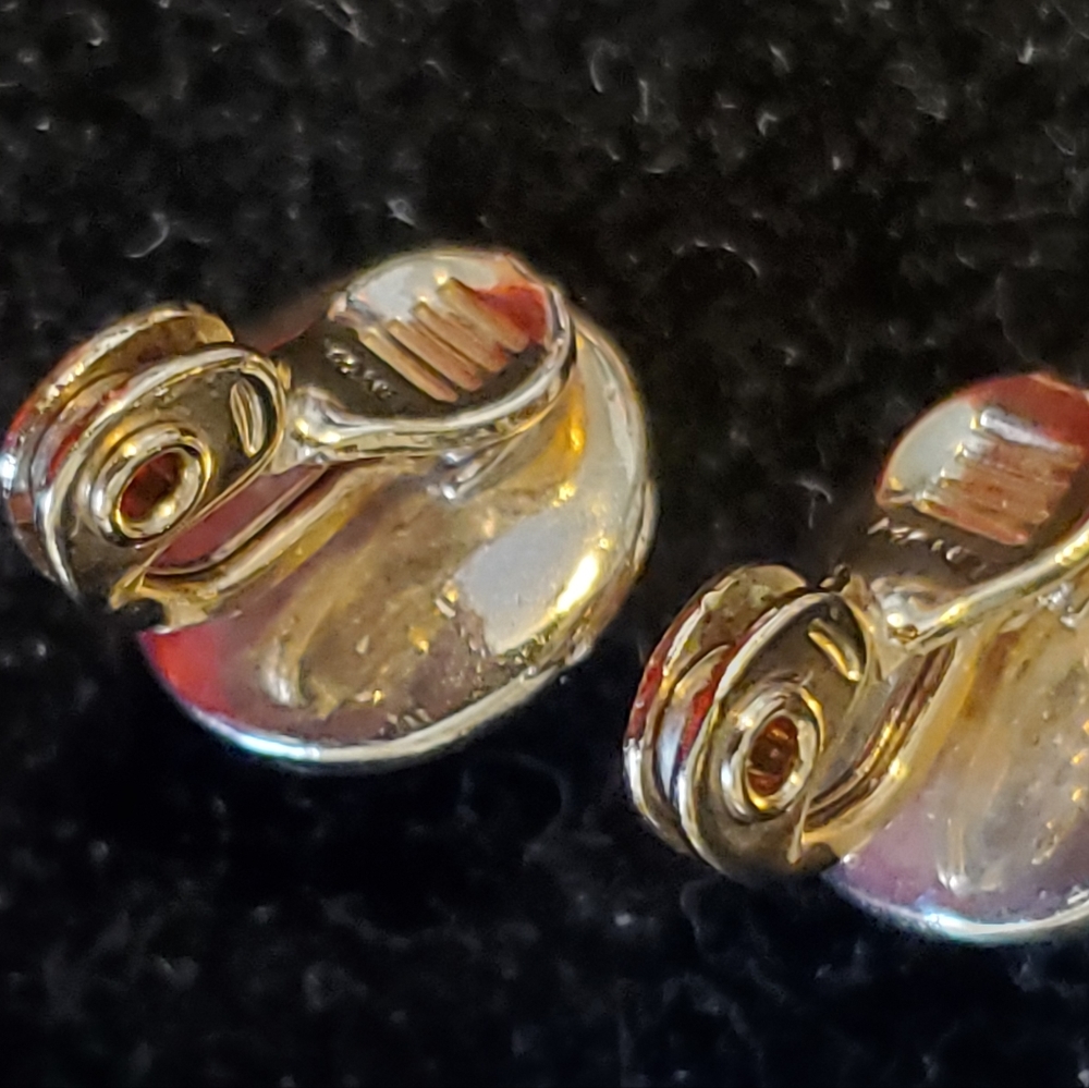 Monet goldtone round clip-on earrings with faux diamonds - Picture 4 of 9